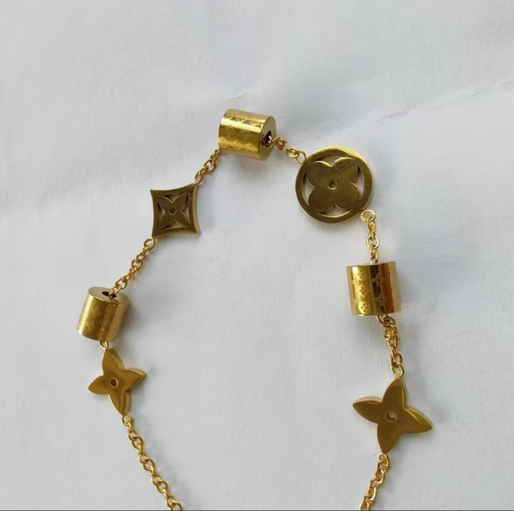 Louie luxe bracelet - Icy
Ville Shop